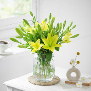 Pink Lily Love: Order Birthday Flowers Online | Interflora India