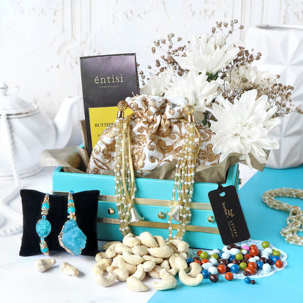 Bond of Love Bhaiya Bhabhi Rakhi Hamper