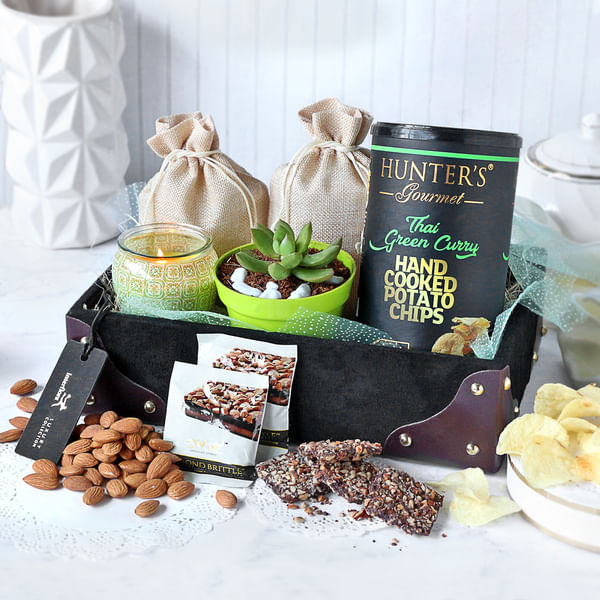 Celebratory Hamper Assorted with all things great
