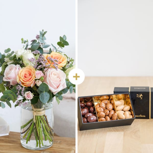 Delicatesse et chocolats - Pastel roses and chocolate
