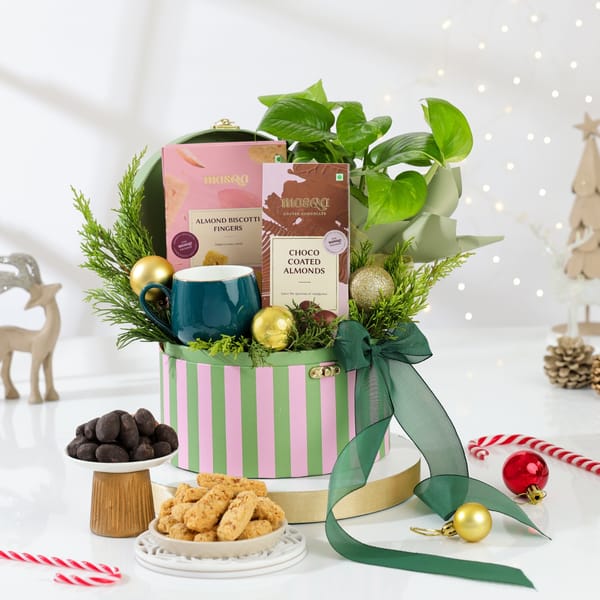 Emerald Cheer Christmas Gift Hamper