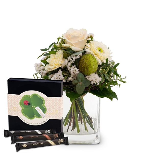 Flower bouquet 'Pure Harmony' with Gottlieber Hueppen 'Good