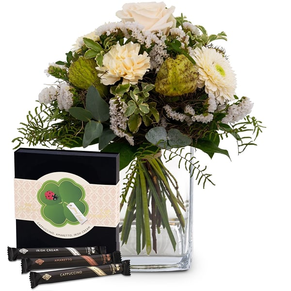 Flower bouquet 'Pure Harmony' with Gottlieber Hueppen 'Good