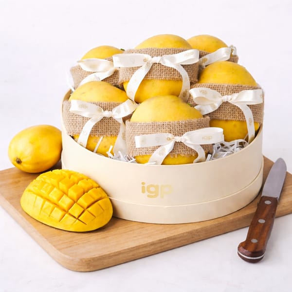 Sun-Kissed 6 Premium Mangoes Gift Box