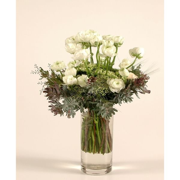 white buttercups bouq