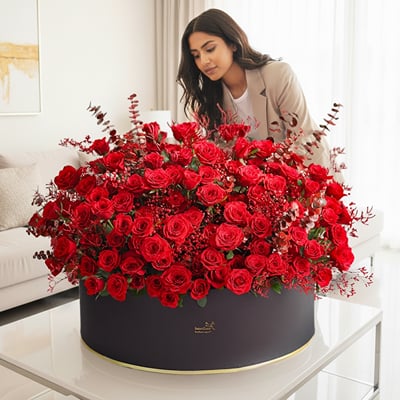 Love Beyond Measure: Order Anniversary Flowers Online | Interflora