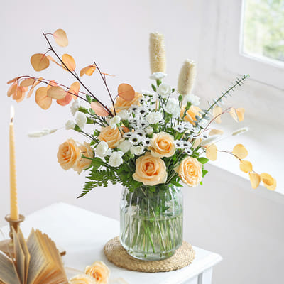 Peach Perfection: Order Birthday Flowers...