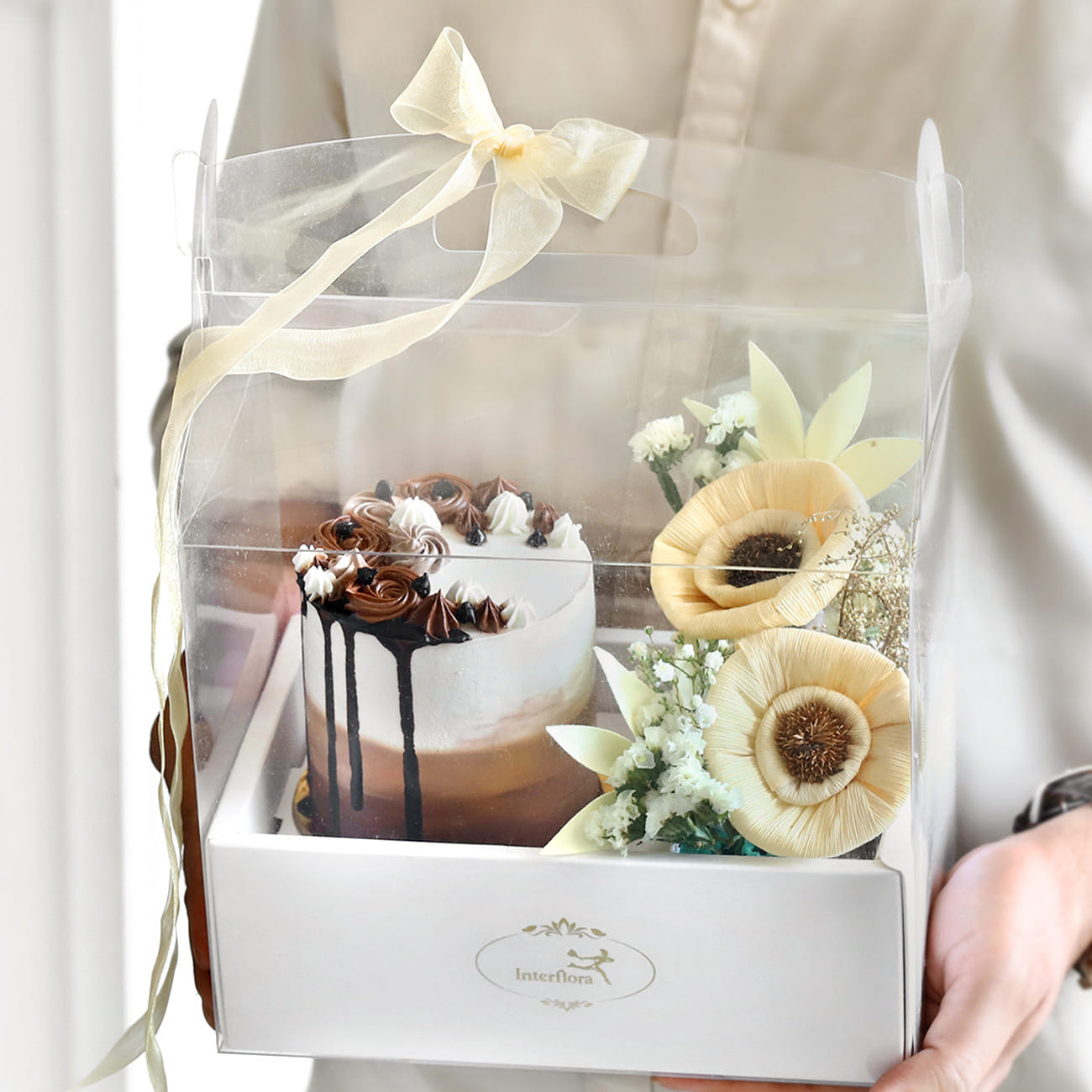 Sweet Serenity Hamper with Bento Cake (300g)